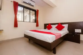Hotel O Diplomat - Image 1