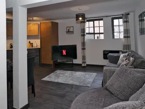 Newton's Suite - Image 2