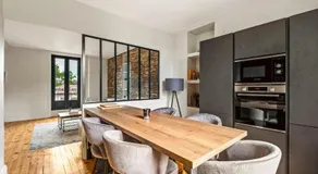 Elegant Cozy Apartment for 4 - Image 3