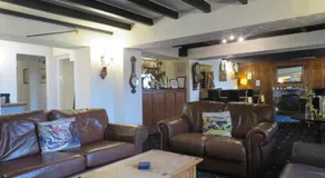 Ganton Greyhound Hotel - Image 3