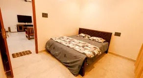 MJ Luxury Stay - Image 4