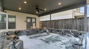 Prolific 3Story w Game Room-HotTub-Near DT - Image 4