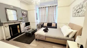 Norbury House - Apartment 1A - Image 2