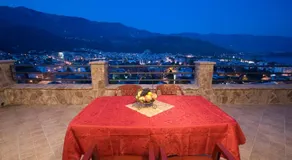 Contessa Apartments - Image 2