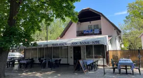 Feher Akac Guest House - Image 3