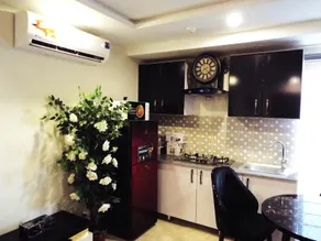 Fully Furnished 1 Bed Apartment - Image 3