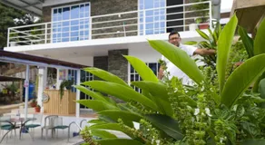 L'Vanna Hotel - Image 4