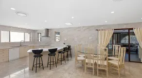 Toukley Waterfront House - Image 5