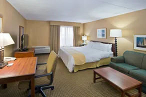 Holiday Inn Cleveland Airport West by IHG - Image 1