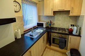 The Cedars Guest House - Image 5