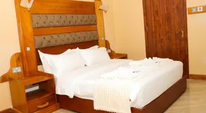 Kinyuki Country Hotel - Image 4
