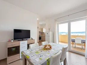 Apartment in Nevidane near the Beach - Image 3