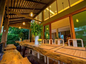 Chu Hotel - Image 4
