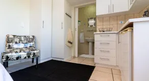 Tyger Classique Self-Catering Cape Town, Tyger Valley - Image 2