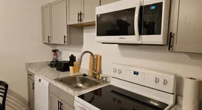 3 BR Guest House Get Away Ideal location - Image 3