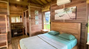 Sonny Island Resort Cabañas Frente al Mar - Image 2