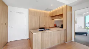 Lovely 2 Bedroom Executive Apartment - Image 5