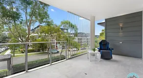 Epping 2BR House with Parking - Image 4