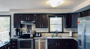 16 A COZY GETAWAY 4BED 3BATH HOME W FIRE PIT - Image 5