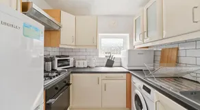 Home In Bletchley Milton Keynes, contractors favourite - Image 4