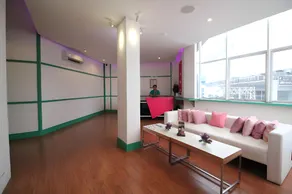 J Icon Hip Hotel - Image 5
