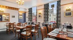 Castle Hotel Haverfordwest - Image 4