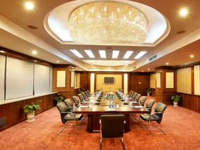 Golden Crown Hotel Tianjin - Image 5