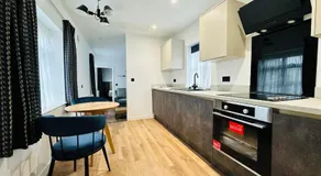 Rhode Lane - Serviced Apartments Bridgwater - Image 3