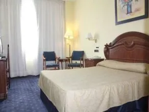 Hotel Vila-real Palace - Image 2