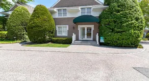 Hampton Bays Townhouse - Pool Beach Access - Image 3