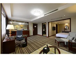 Leeden Hotel Chengdu - Image 2