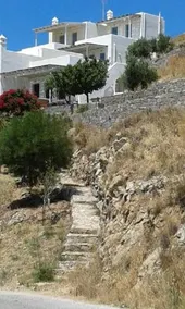 Stunning view house in Serifos - Image 1