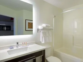 Hawthorn Suites Hartford/Meriden - Image 5