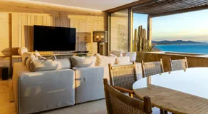 Private Hot Tub - Ocean View - GYM - Free Parking - Image 4