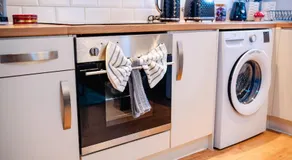 1BR Modern Apartment With Free Parking & Fast WiFi - Image 5