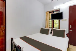 Collection O Nest Hotel. Rooms ,restaurant. - Image 1