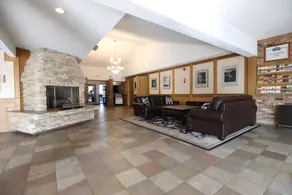 Medicine Hat Inn & Suites - Image 4