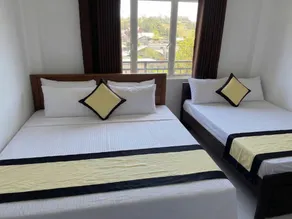 Full Moon Hotel - Image 5