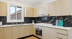 Large 2-Double-Bed Room Near Hurstville Station - Shared Bathroom & Kitchen - Image 3