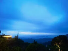 Xiuning Mountain Villa - Image 4