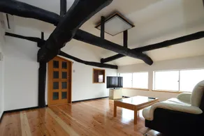 Old private house rental villa made by an architec - Image 2