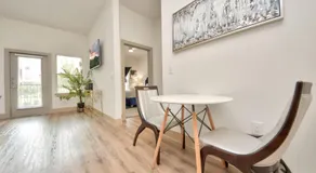 Luxury 2BR Retreat with King Beds Fast Wiff Resort Pool - Image 2