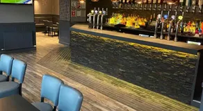 The Windsor Hotel and Bar - Image 5
