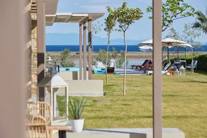 Flamingo View Suites - Image 5