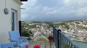 Honeycombe House - Image 3