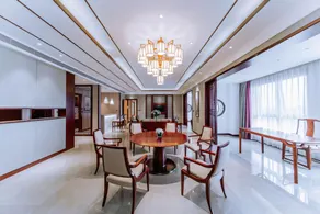 YUN-ZEN Jinling Acrobatics Hotel - Image 3
