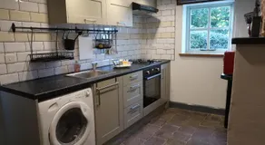 The Old Pantry at Hill Farm - Image 3