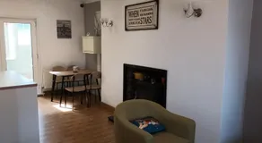 Entire two bedroom modern house near beach - Durham City - Image 5