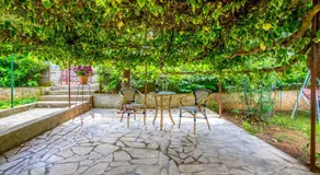 Apartman Lucia-private parking - Image 4