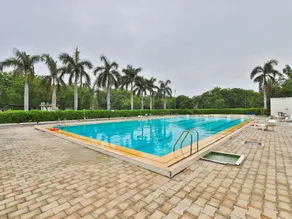 Capital O 16350 Infocity Club And Resort - Image 4